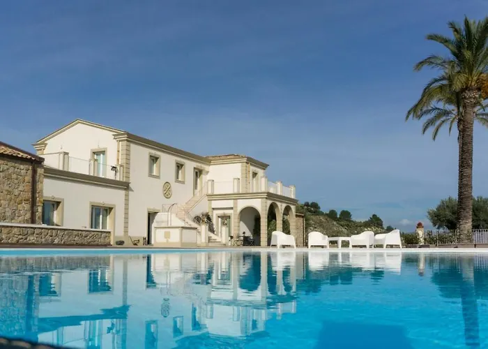 Borgo Ginuga مزرعة للإقامة Centuripe